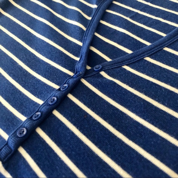 🟢[GAP] “Supersoft” Striped V-Neck Henley - Picture 6 of 13